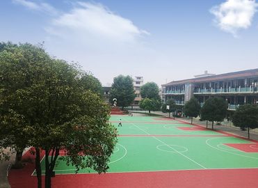 中国 再生利用できる普及したパターン設計に床を張る健全な減少のモジュラー バスケットボール 工場