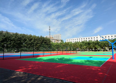 中国 反腐食の普及したポータブルに床を張る再使用可能な多目的の体育館は集まっています 工場